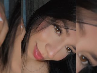 Abril_Jones222