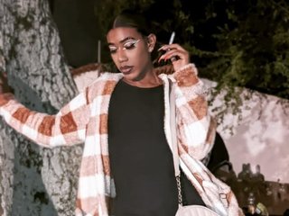 AlexxaThompsom
