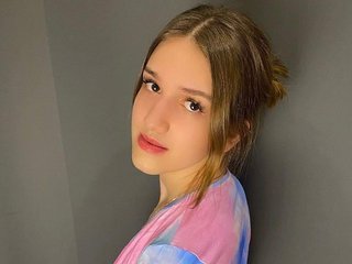 AlinaBabyGirl room chat
