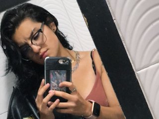 Angie_Hot23