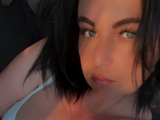 Anna_hot_housewife