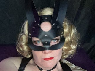 Bad_Bunny_Domina