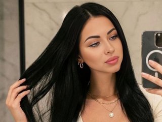 BeautyBrunette777