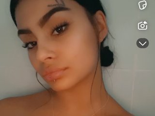 BellaxMoore