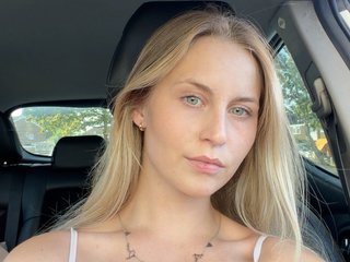 Blonde_Aurora