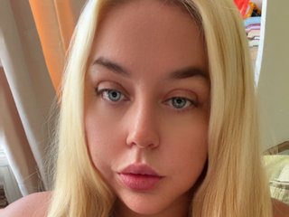 Blonde_BOOx