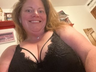 BustyBeautifulGinger