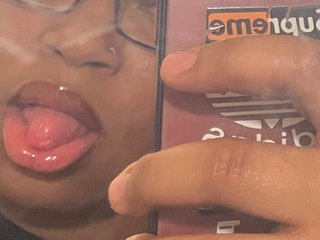 ButtercupLips