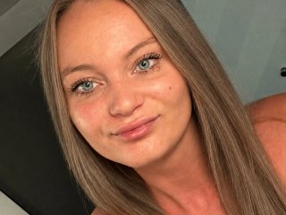 Cheekykatie69