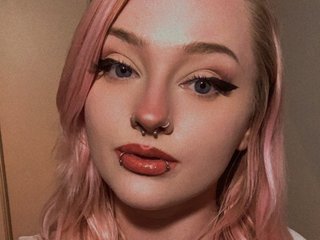 ChloeLevine room chat