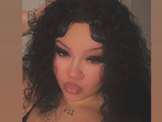CurvyBabzX