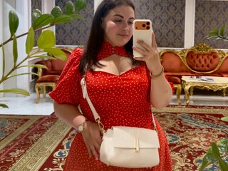 CurvyBeautifulQueen