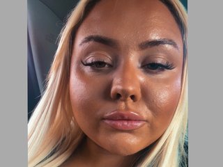 CurvyMilsX