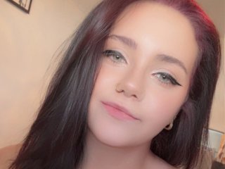CurvyQueenCleo