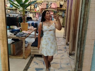 Curvylatina4u