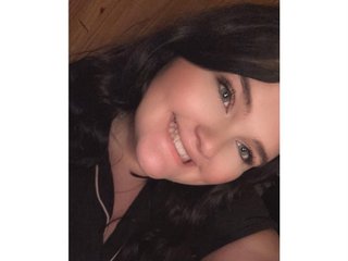 Curvyy_Carlyy