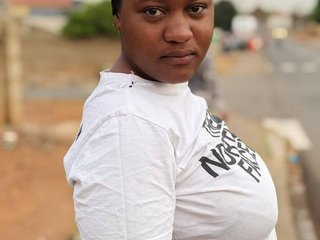 DarkBeautyGirlXXX