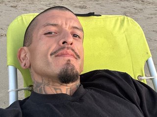Deviousdick4u2lick