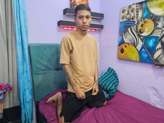 Dylan_bigcock