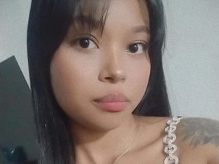 Emilly_Kiss