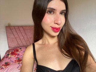 Emma_Petite