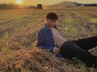 Ethan_Savage