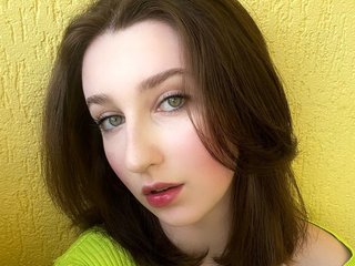 HeylaRose room chat