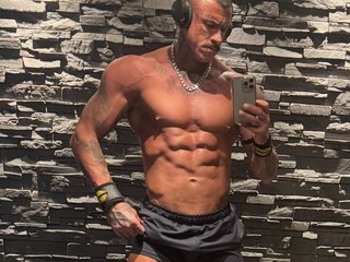 Hornyfitguy25