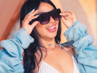 Hot_Latinaa