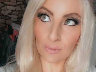 Izzy_Incredible_UK