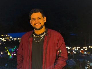 JhonnieHansModel