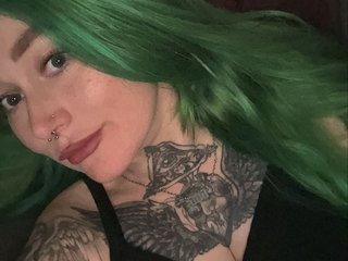 JuicyMel18