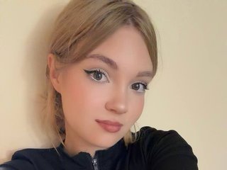 JuliiMcQeen