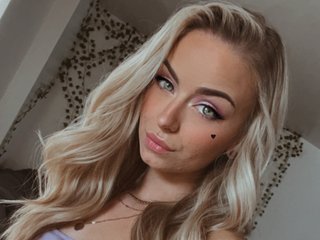 Keyana_Reeves