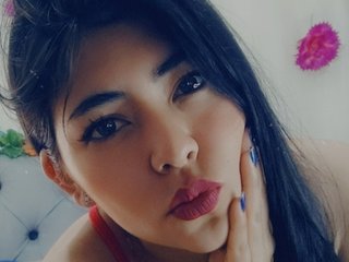 KylieFrost35