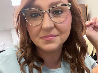 Ladyinredd93