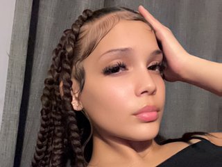 Lani_Lux