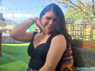 Lily_Mai