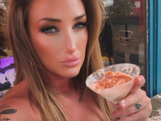 LittleMissTrouble_x