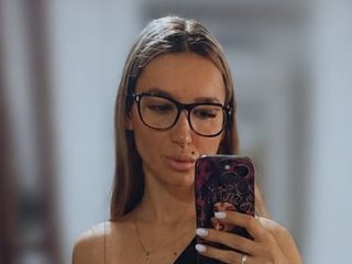 LiviaClay