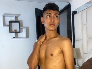 LoganTwink18