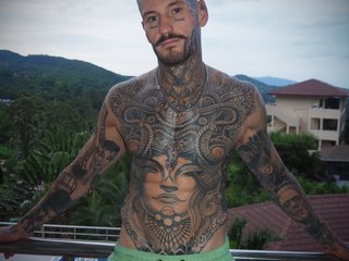 Lucasexclusive18 room chat