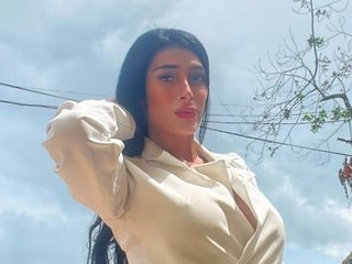 Lucyy_Dolll