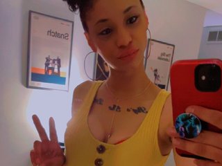 Lyla_Luxx