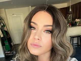 MadisonRae69