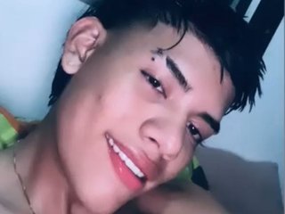 Maxtongray