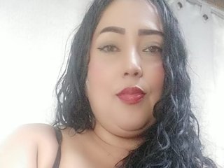 MiaCOllins70