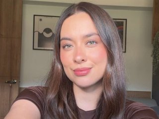MiaCollins01