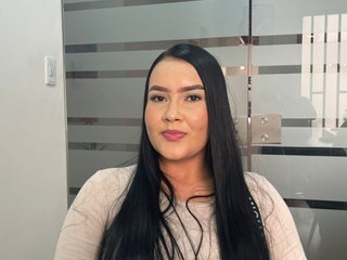 MiaPinkk