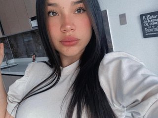 MiiaaGomezz